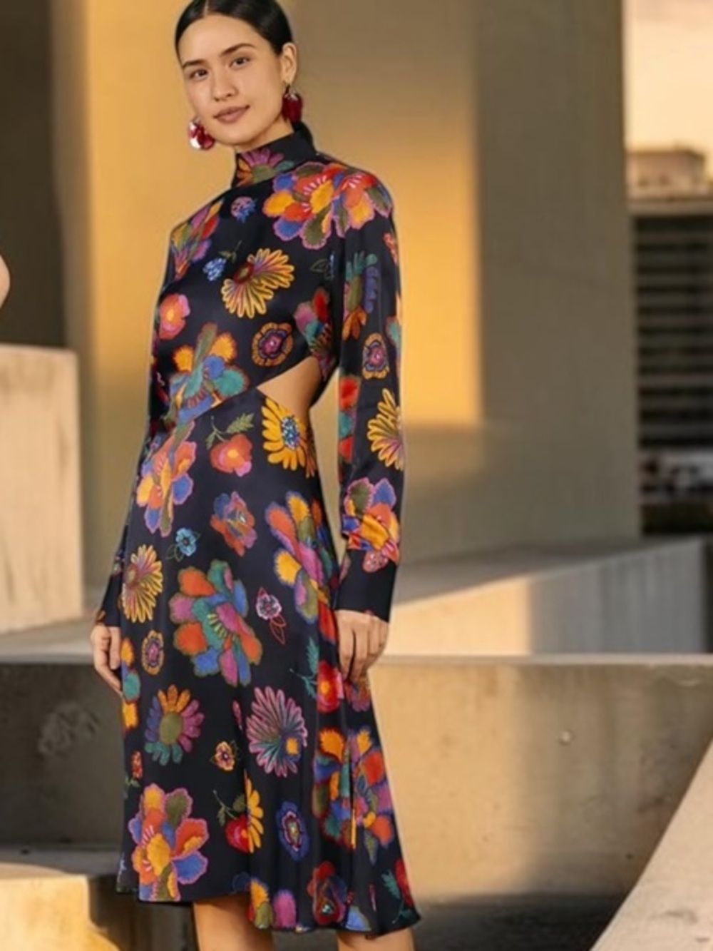 FARM Rio Lily's Garden Cut-Out Midi Dress Vibrant Floral Colorway Size L